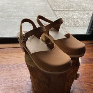 Sandgrens Victoria Clog 38 New with Box